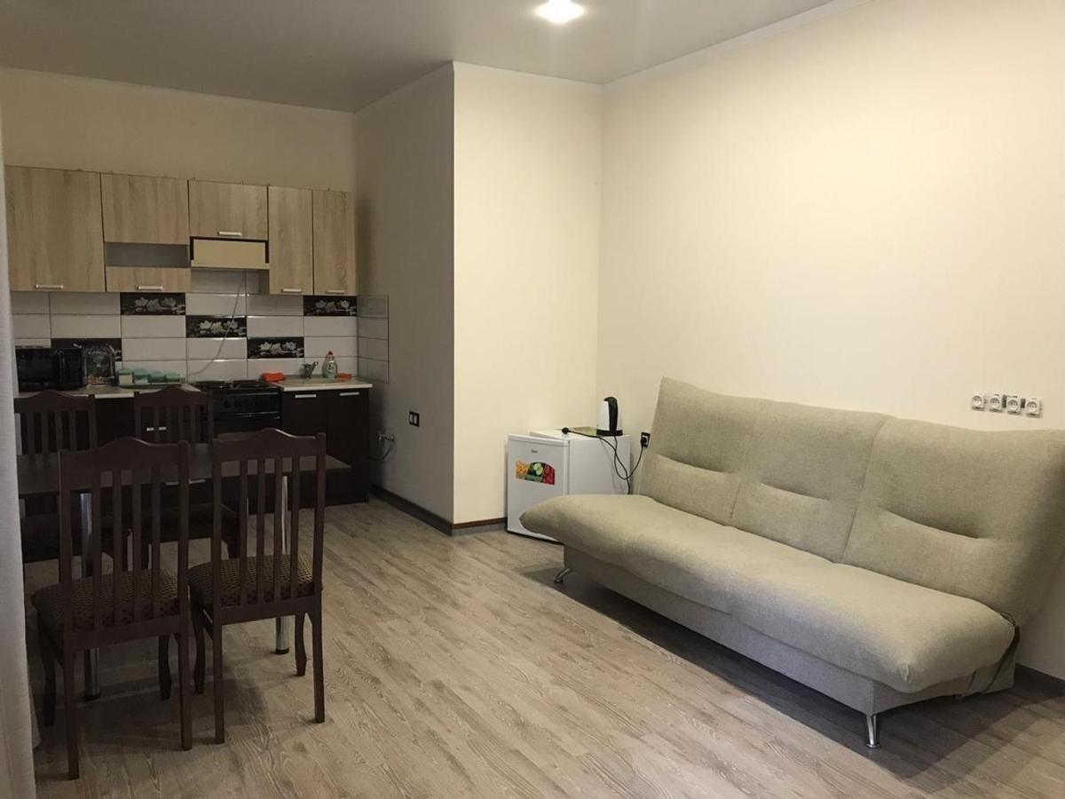 פיזונדה Hotel Apra מראה חיצוני תמונה